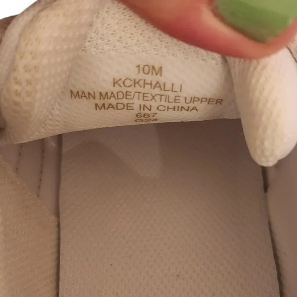 Women's Calvin Klein Khalli Walking Comfort Sneaker In Light Gray 10M